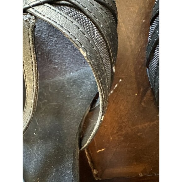 Very Fine Womens Black Dance Shoes Size 7.5 With Adjustable Strap & Kitten Heel - Picture 8 of 9